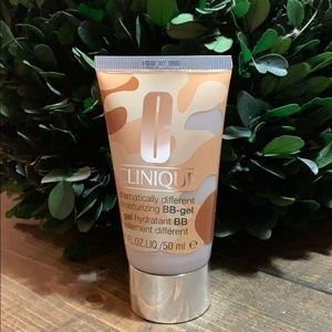 Clinique Dramatically Different BB-Gel